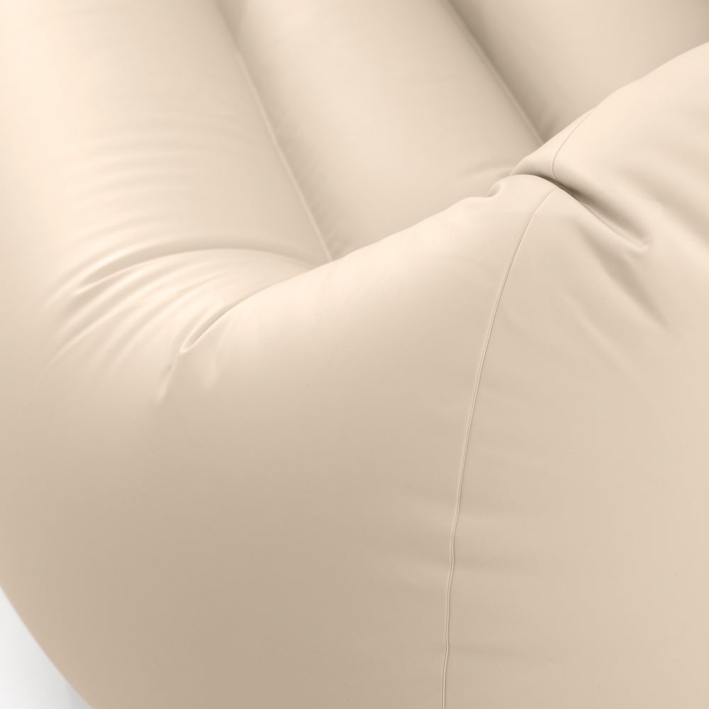 Sessel BeanlessBag creme, aufblasbar, 137x127x74cm