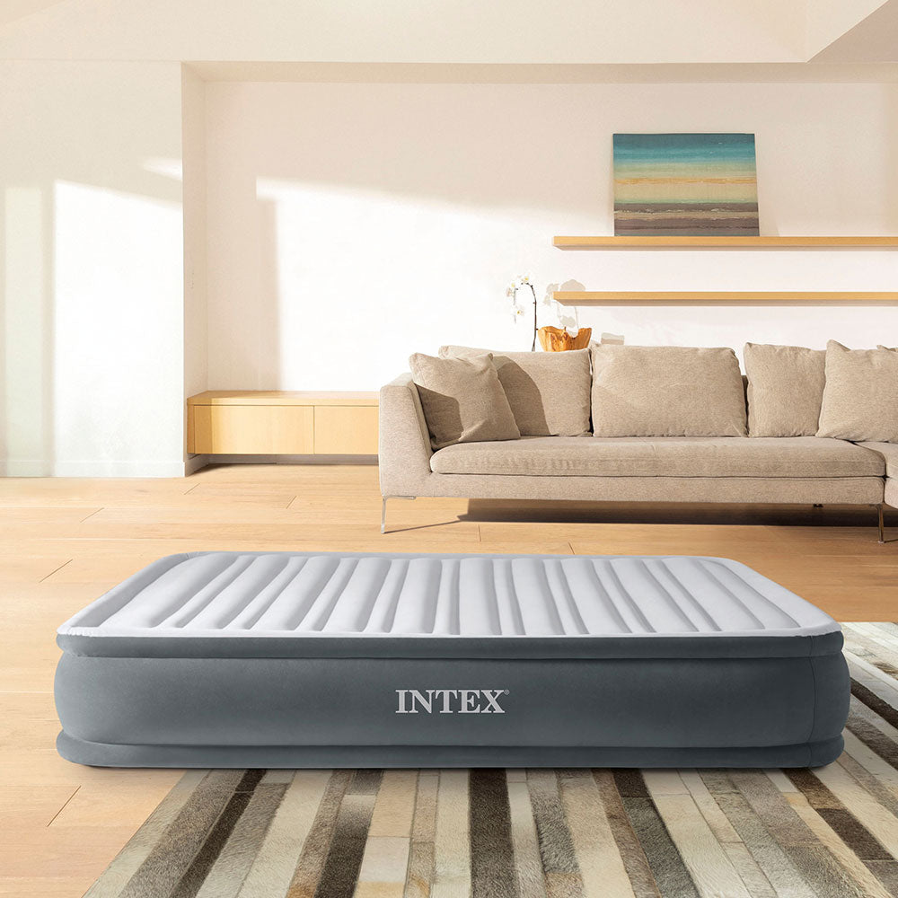 INTEX Luftbett Deluxe Comfort Plush MidRise Full mit FastFill Pumpe
