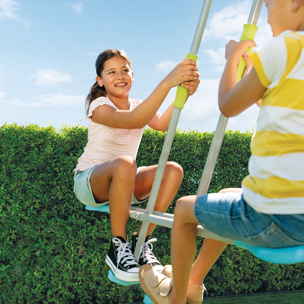 Spielgerät mit 2 Funktionen, 2 verschiedene Schaukelmodelle