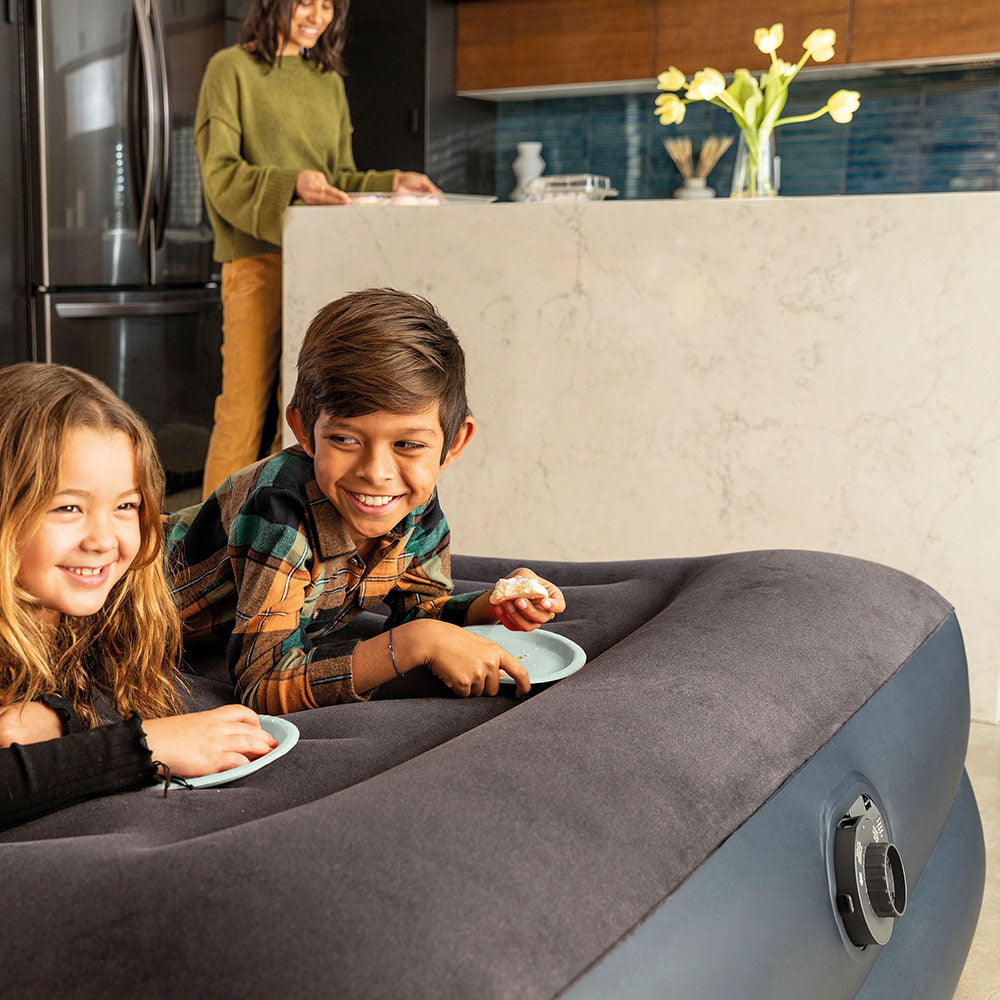 Luftbett Plus PillowRest, 152x203x42cm, mit FastFill Pumpe