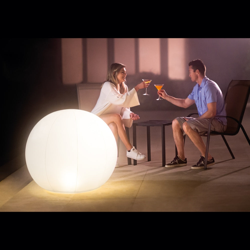 Schwimmende LED Kugel (0,89 x 0,79m)